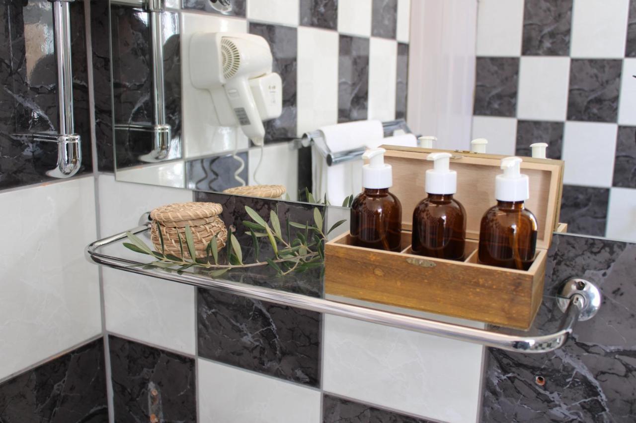 Olife Guesthouse Milna  Bagian luar foto