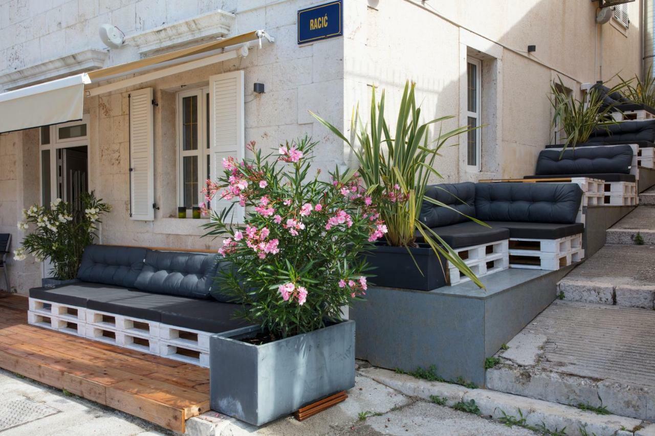 Olife Guesthouse Milna  Bagian luar foto