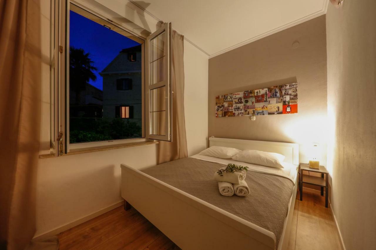 Olife Guesthouse Milna  Bagian luar foto